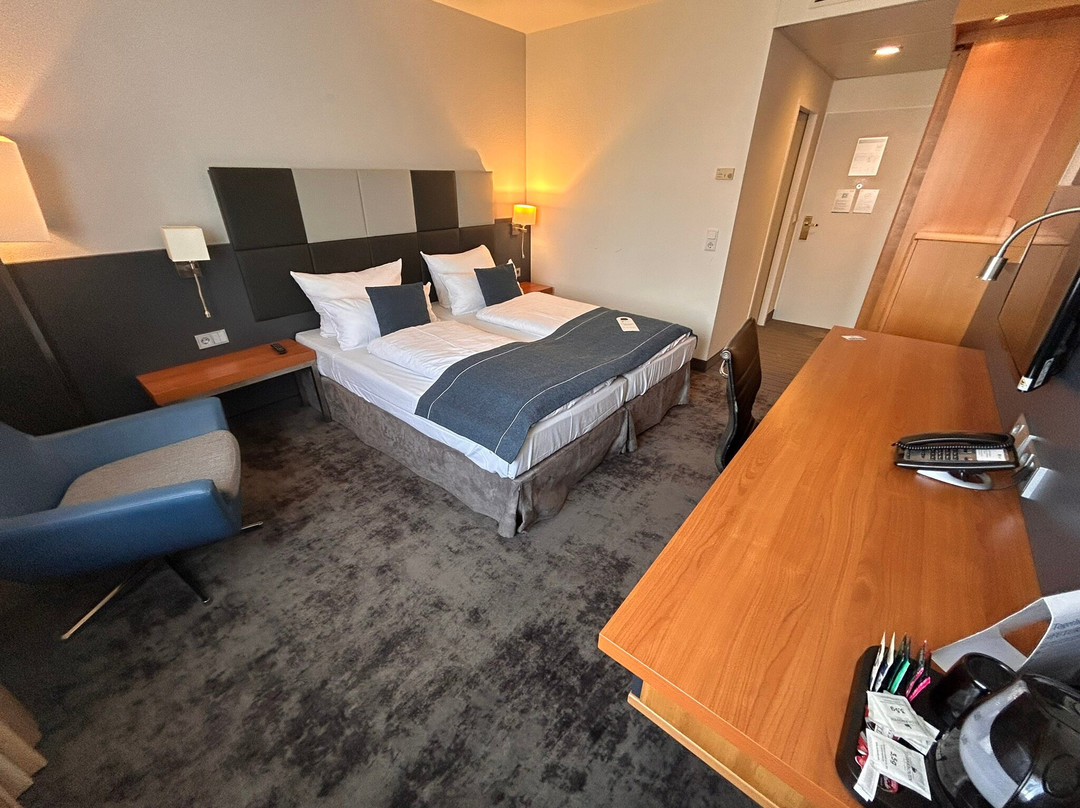 Select Hotel Ruesselsheim主图