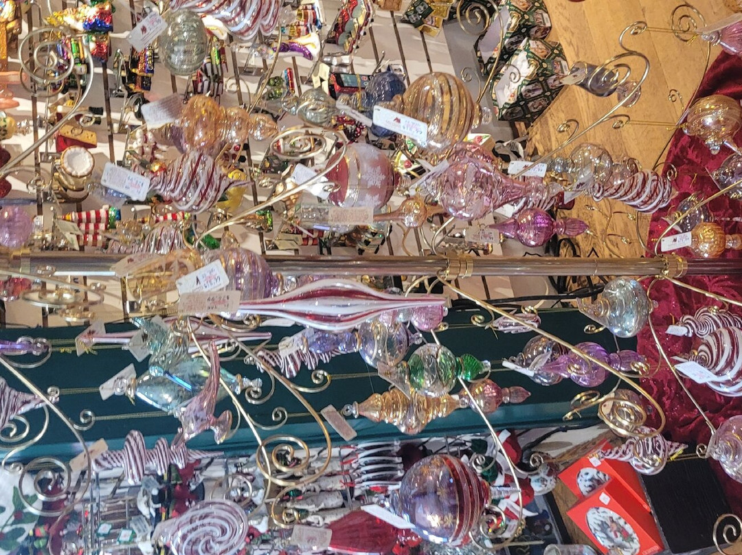 Nancy Tut's Christmas Shop-Dillsboro必去景点