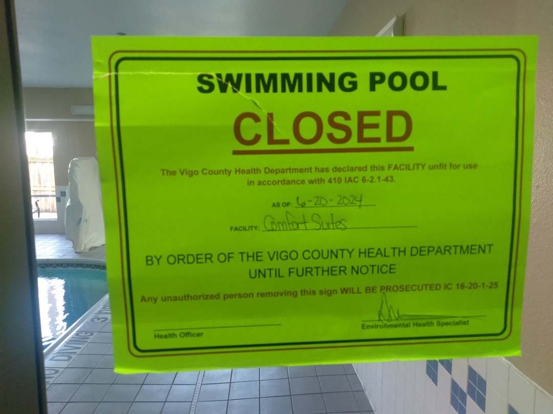 Comfort Suites Terre Haute University Area主图