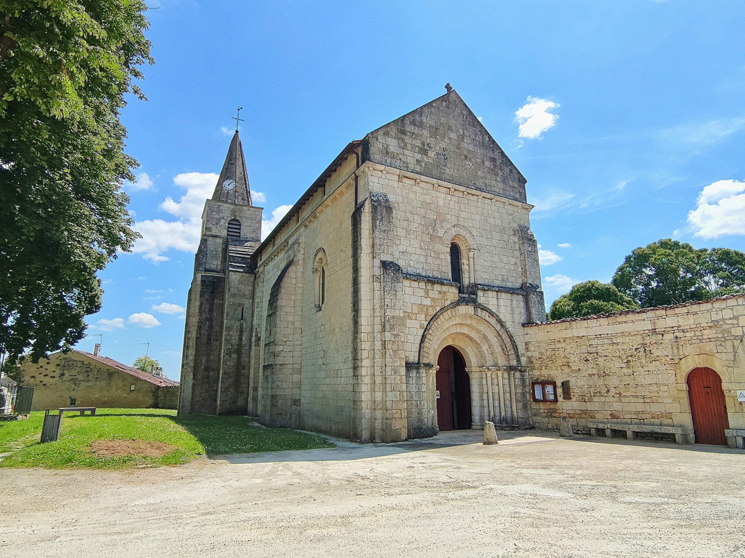 Eglise Saint-vivien De Cherves景点图片