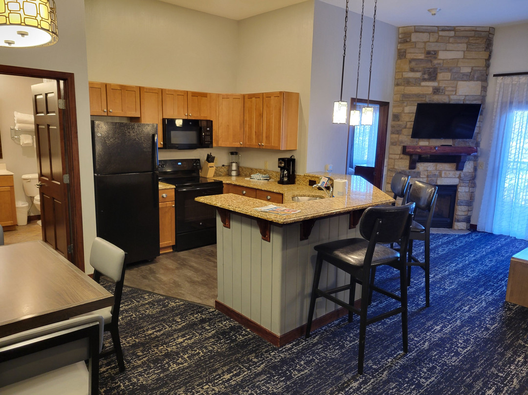 Glacier Canyon Lodge主图