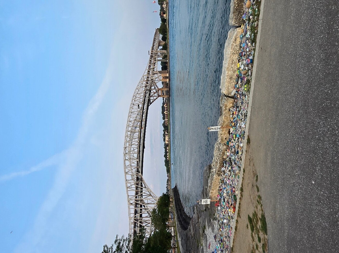 Waterfront Park-Point Edward必去景点