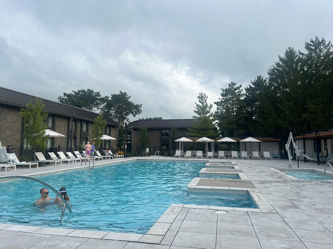 锯木厂溪度假村主图