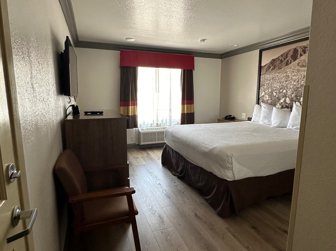 Super 8 by Wyndham Santa Clarita/Valencia主图