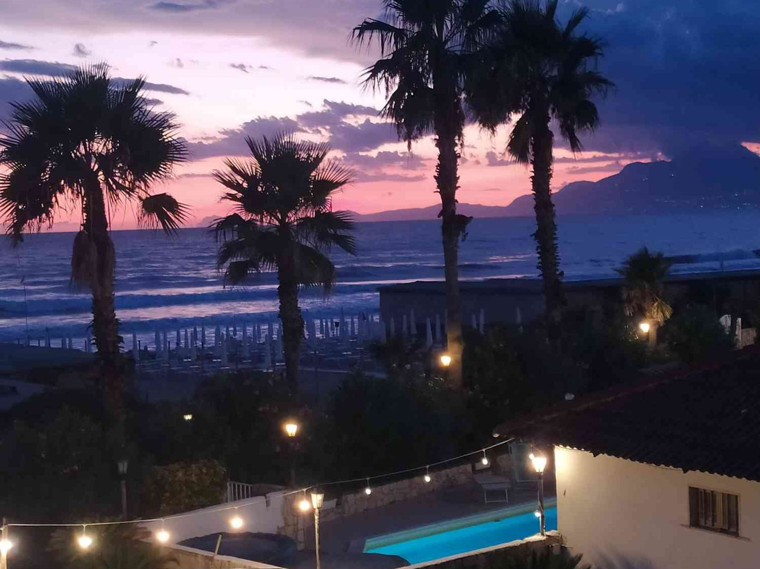 莎比亚多罗俱乐部酒店主图