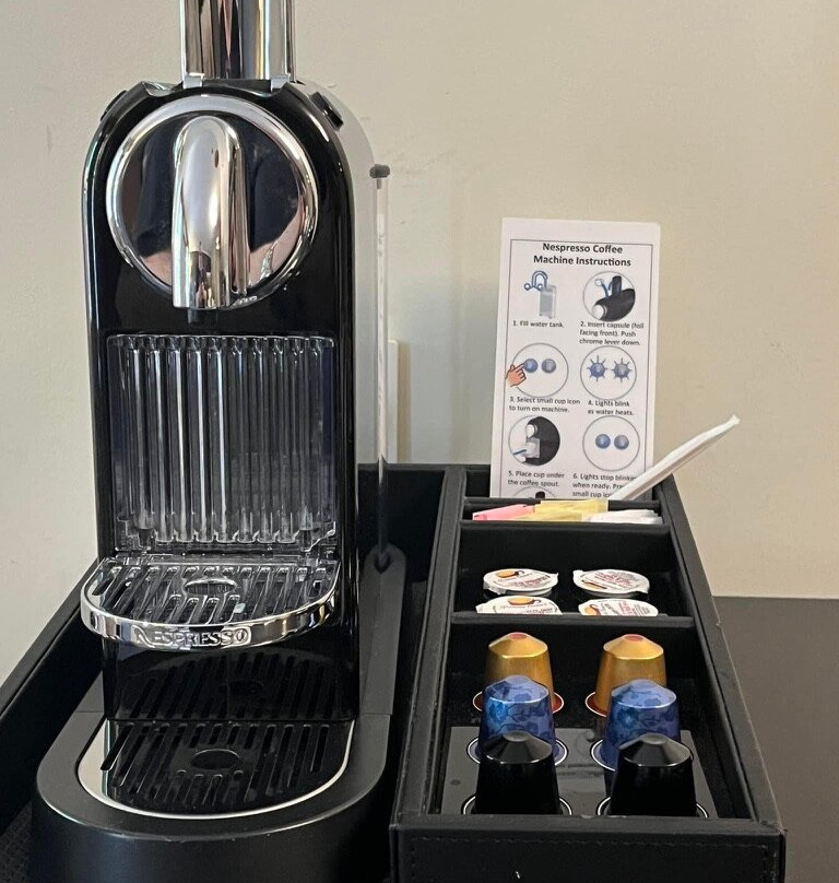 切斯纳特希尔酒店主图