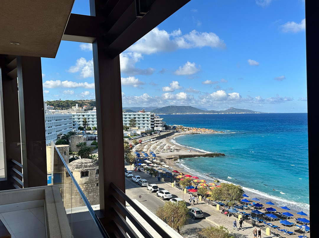 Bellevue On The Beach Suites主图