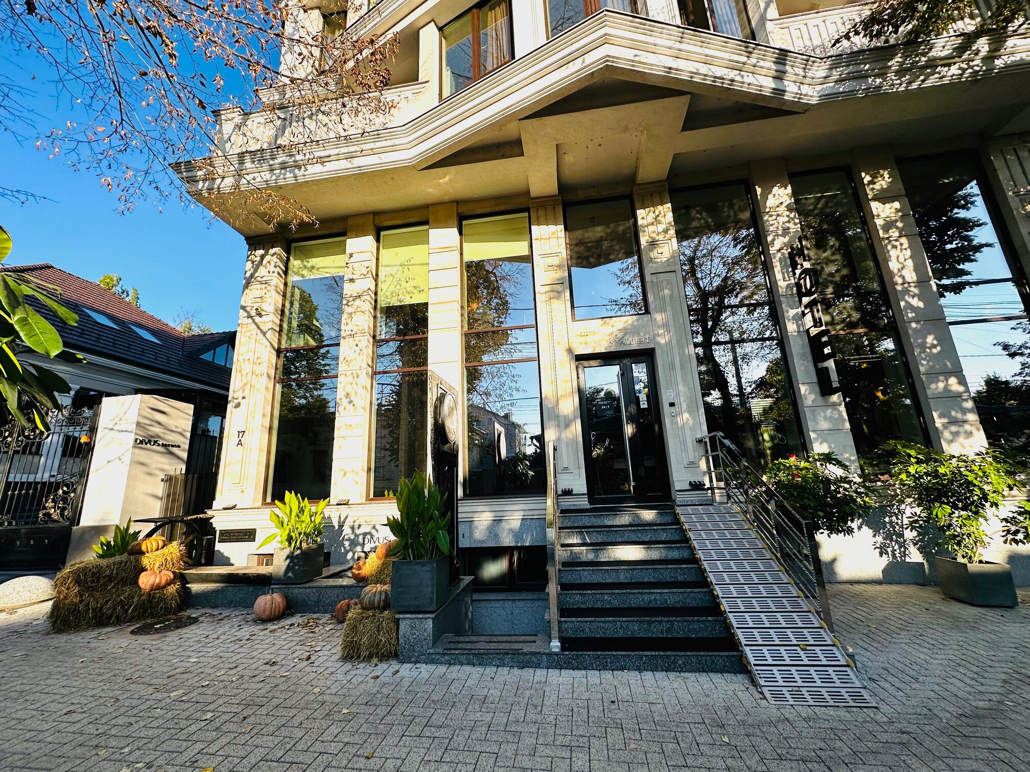 Thomas Albert Hotel-浴室
