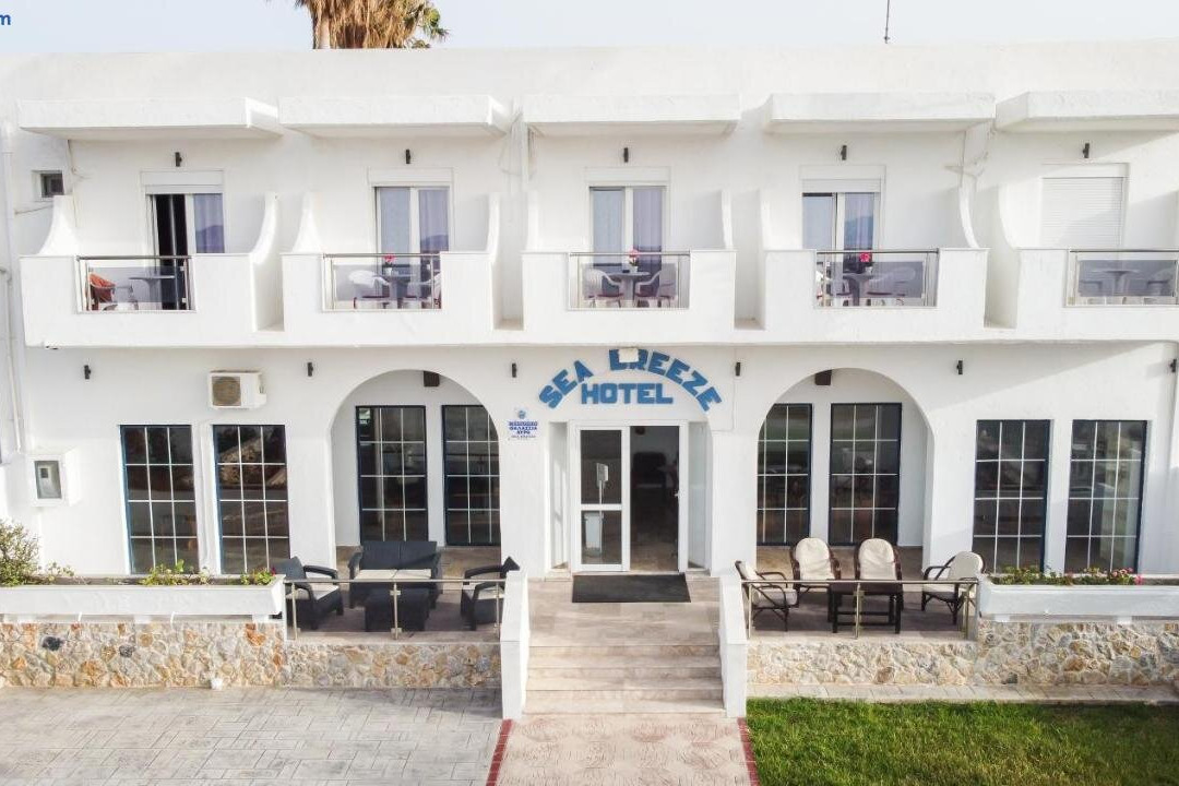 Sea Breeze Hotel