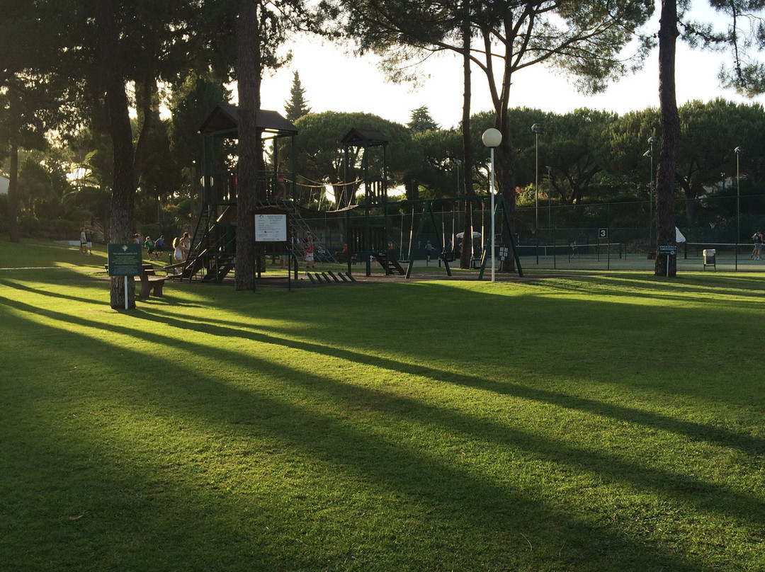 Four Seasons Country Club主图