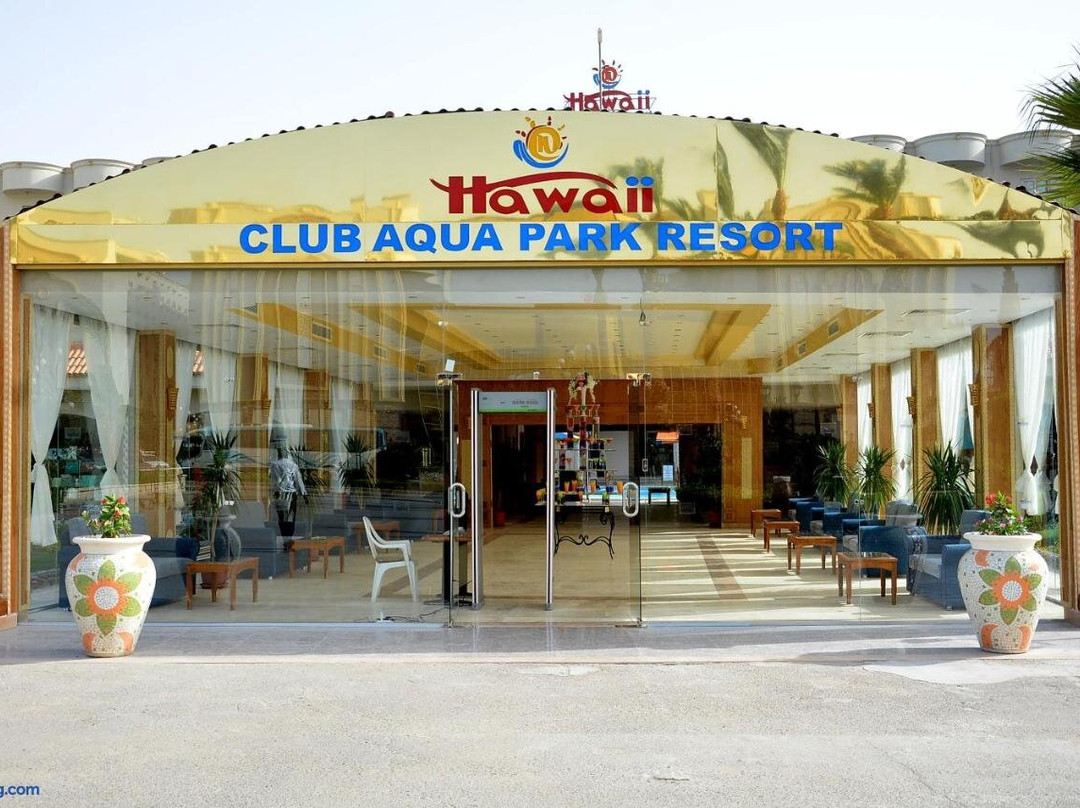 Hawaii Riviera Club Aqua Park - Families and Couples Only