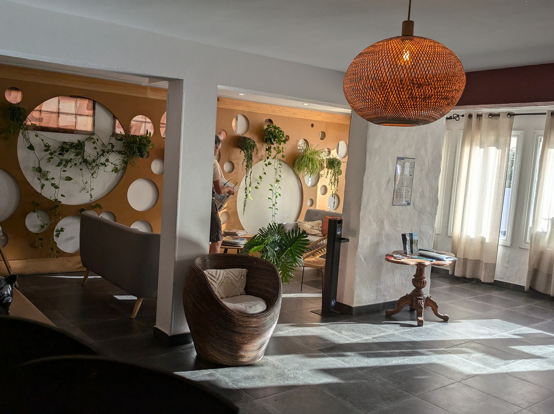Hotel le Grillon主图