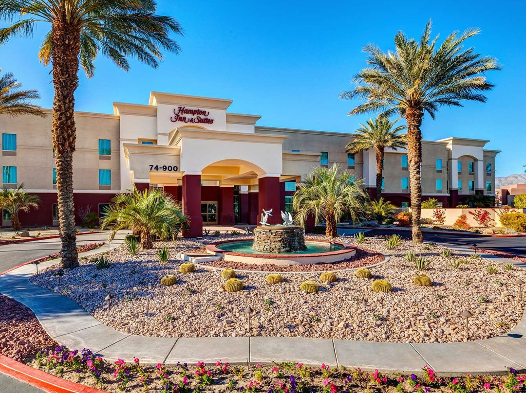 棕榈沙漠酒店住宿-棕榈树沙漠汉普顿套房酒店