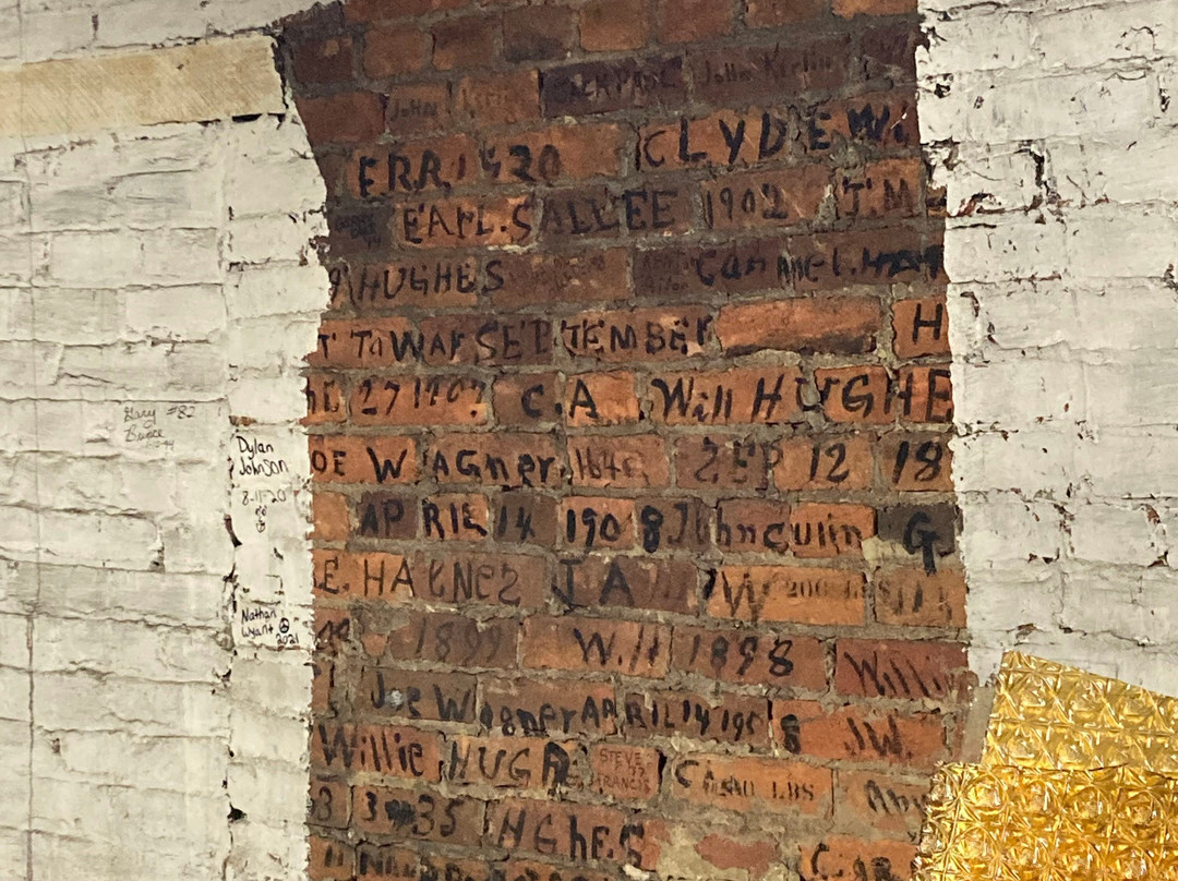 Kokomo Opalescent Glass-科科莫必去景点