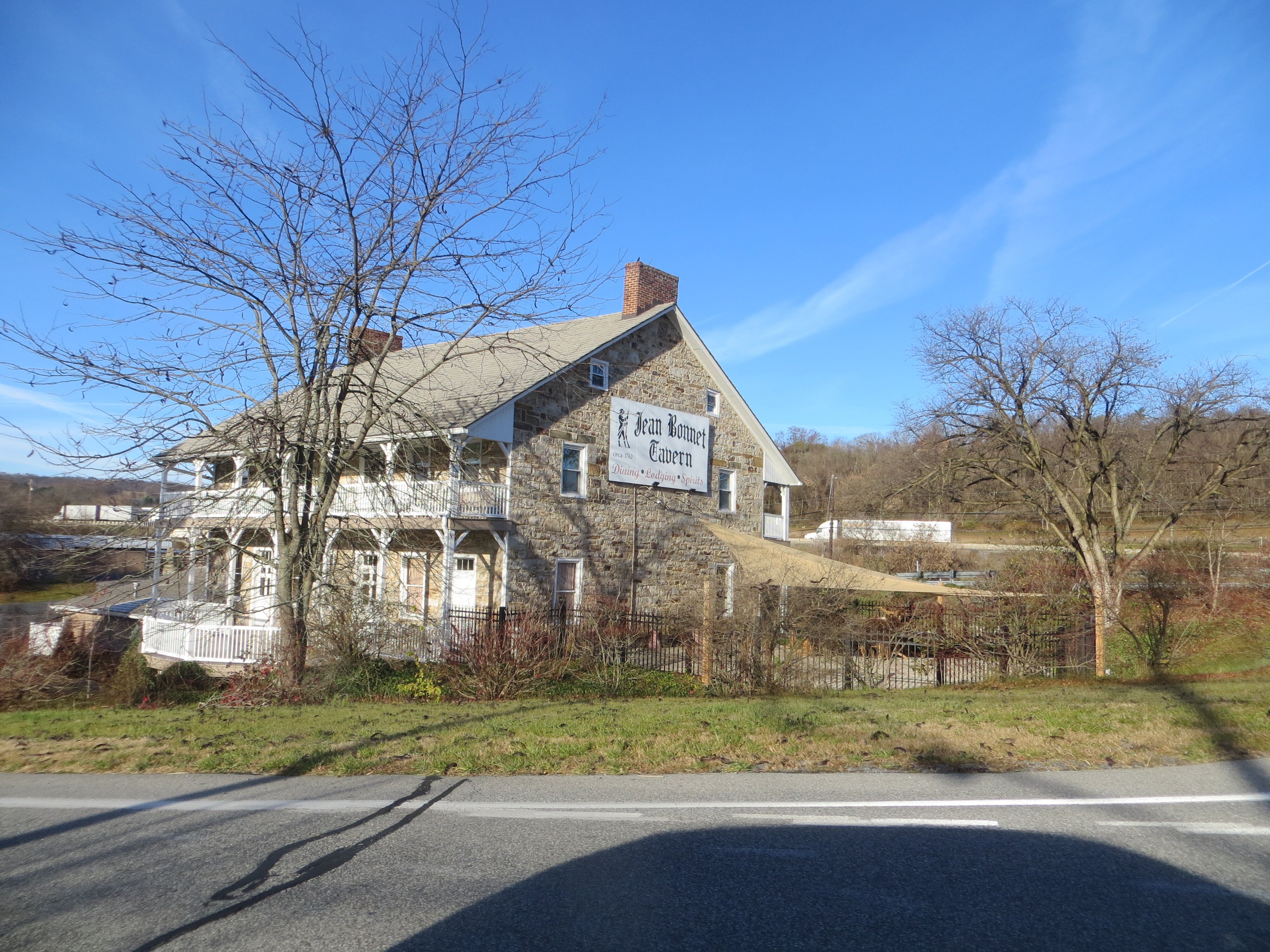 Jean Bonnet Tavern B & B-浴室