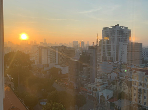 新山一西贡酒店主图