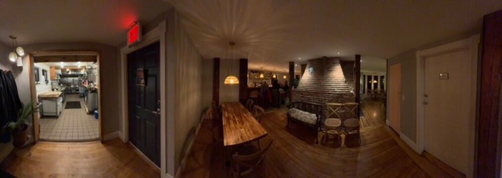 Victorian by the Sea主图