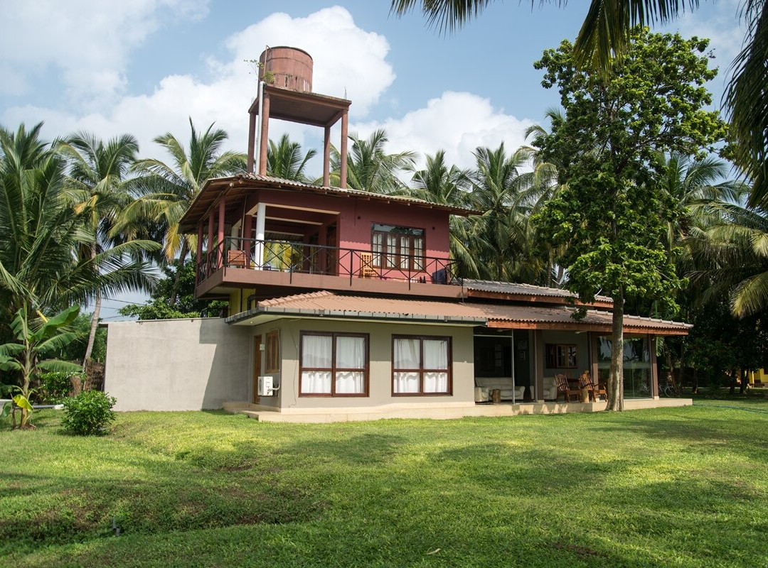 湖景小屋别墅主图