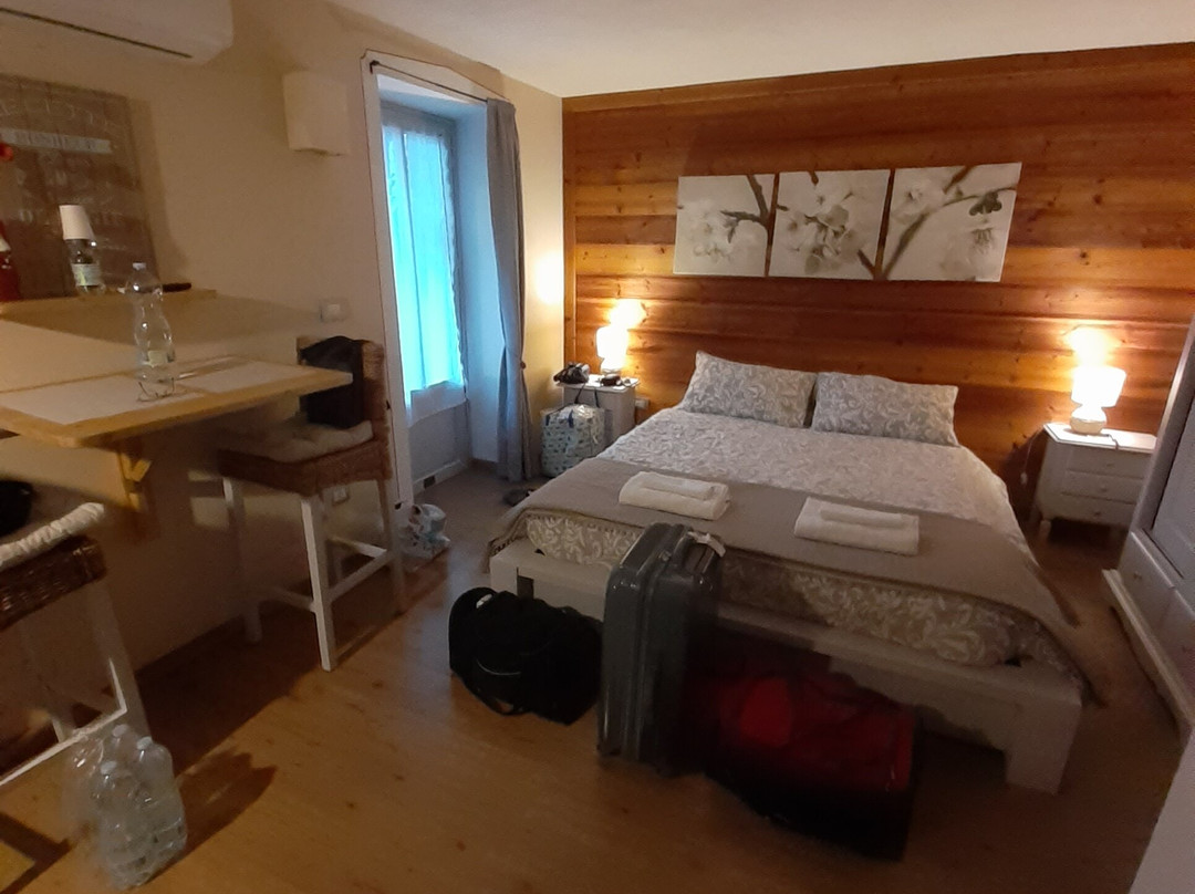 La Maison De Ghitta Cin It007034c1jywx主图