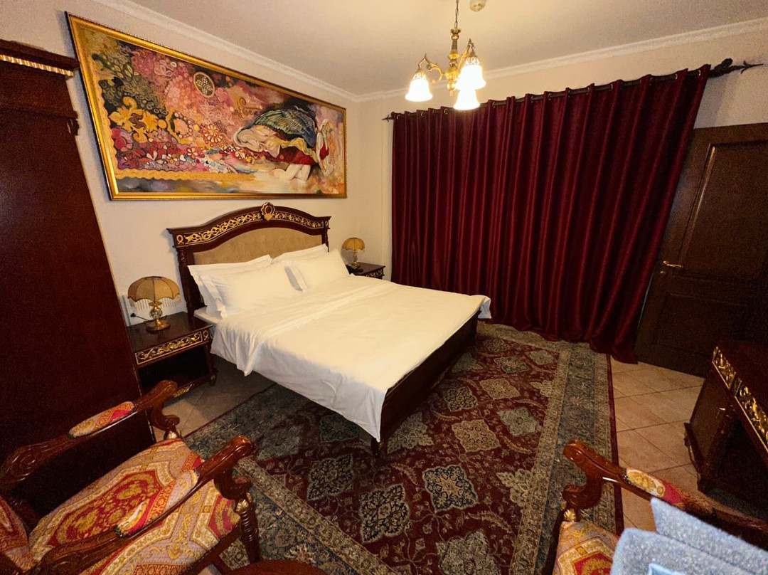 Dinasty Hotel主图