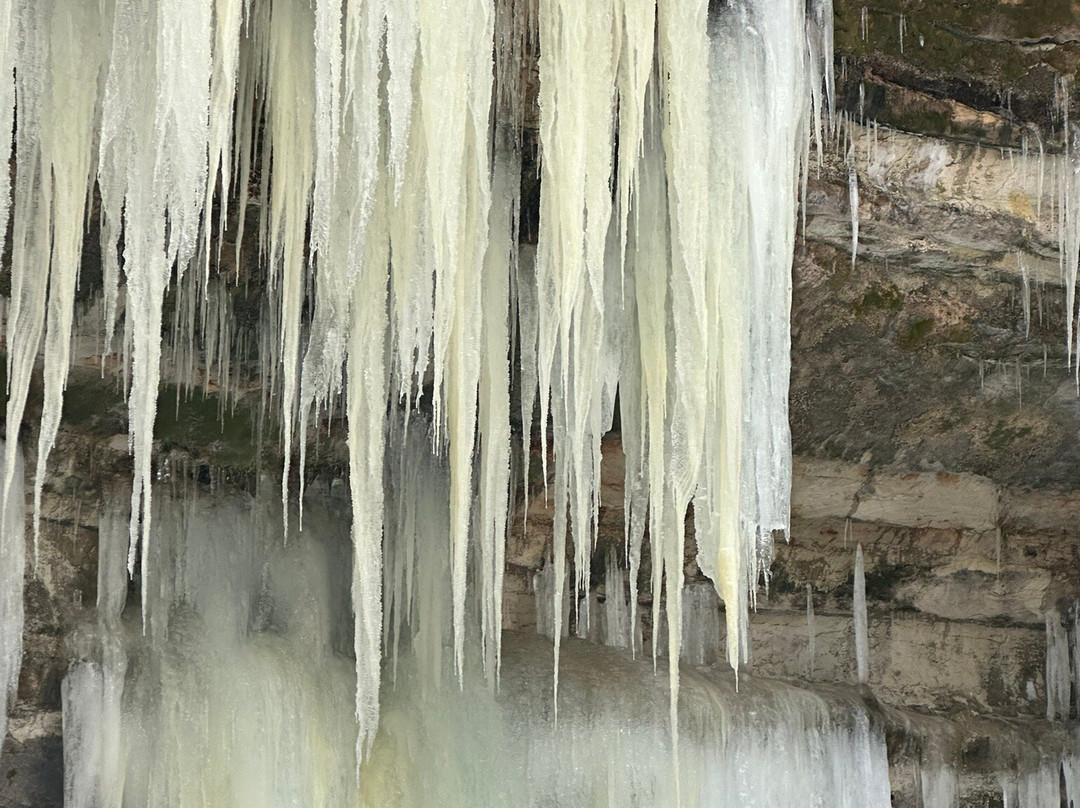 Eben Ice Caves and Canyon Falls & Gorge景点图片