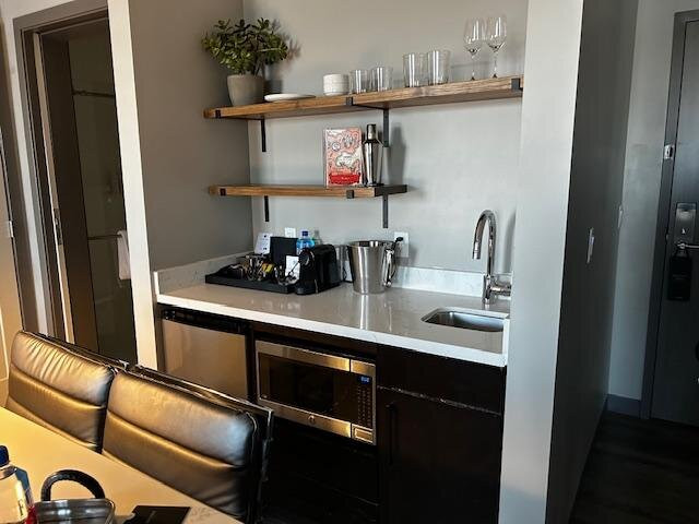 Archer Hotel Burlington主图