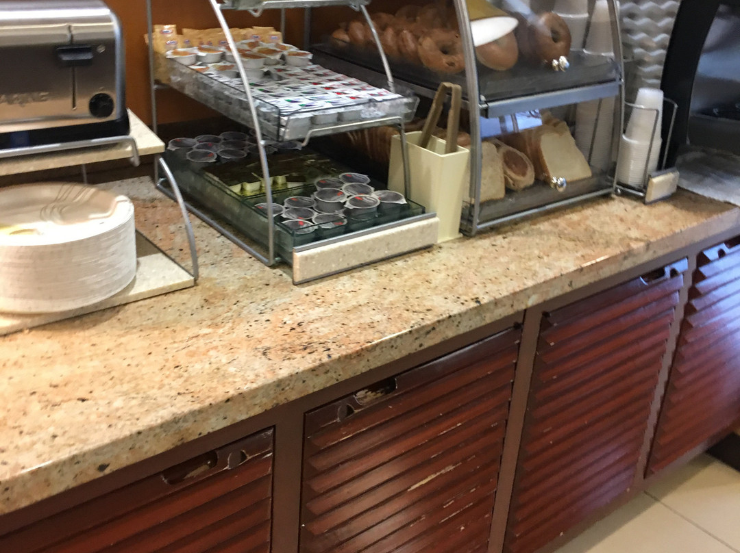 萨利纳斯智选假日酒店主图