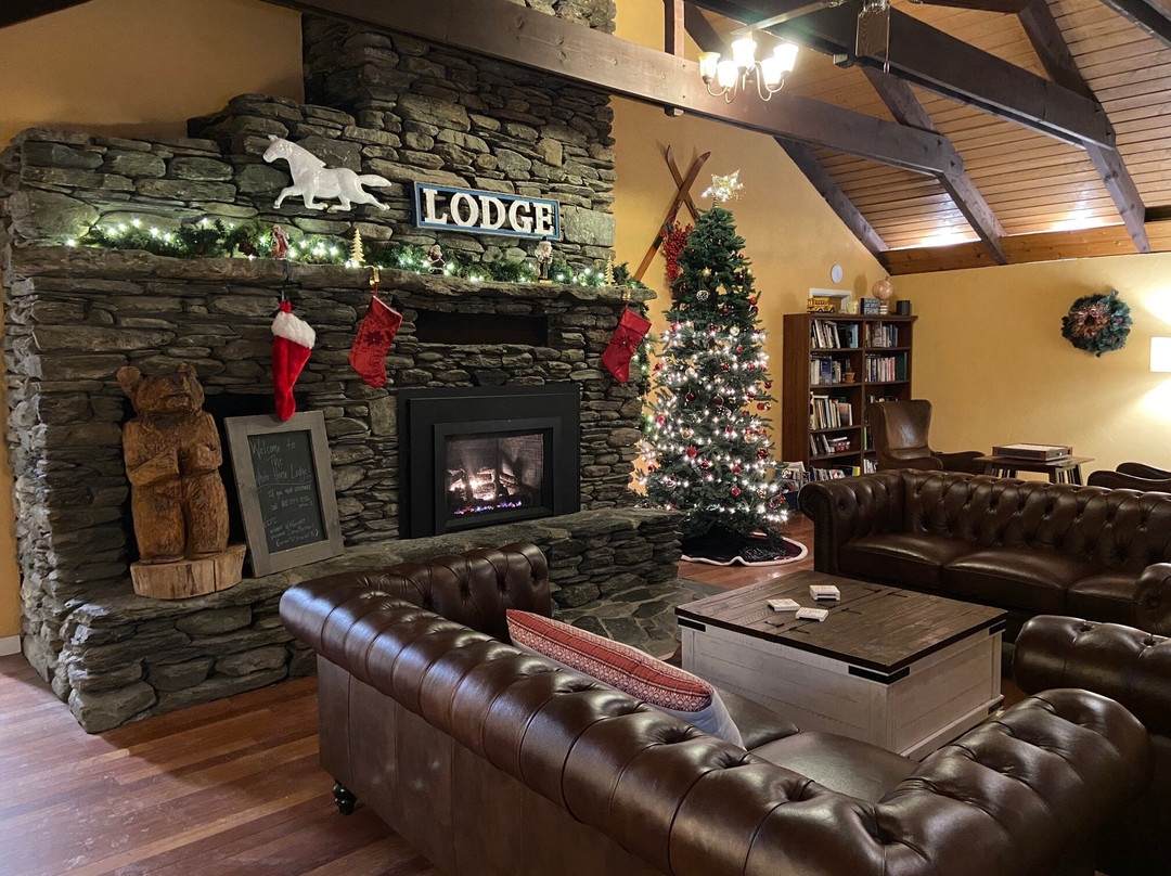 White Horse Lodge主图