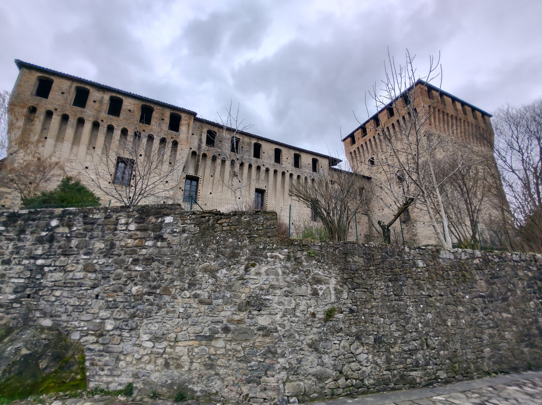 Castello Pallavicino di Varano de' Melegari景点图片