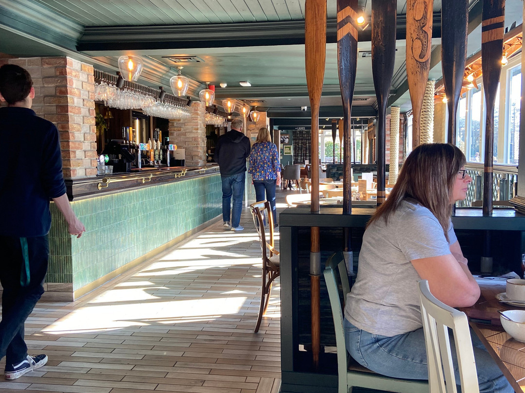 The Boathouse & Riverside Rooms主图