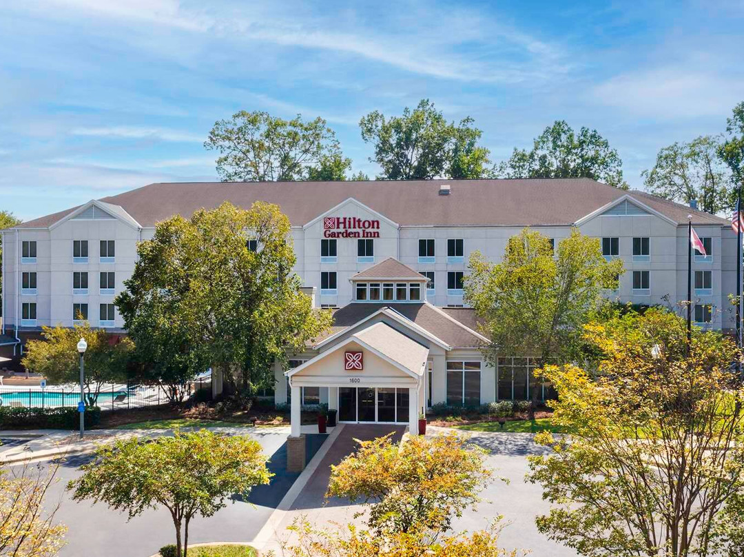 东蒙哥马利希尔顿花园酒店