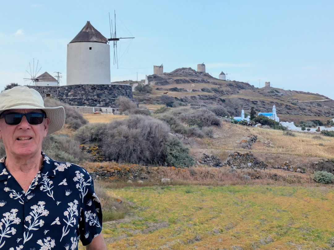 Windmills of Emporio景点图片