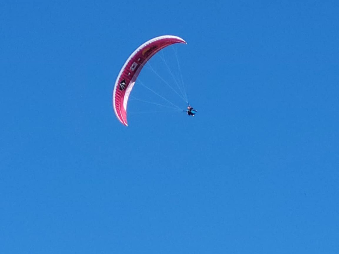 Acrobi Parapente-米约必去景点