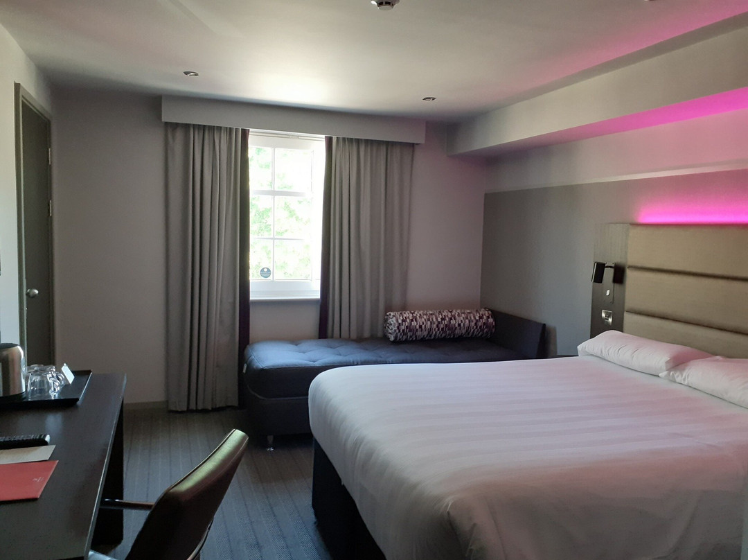 普瑞米尔肯德尔中央酒店主图