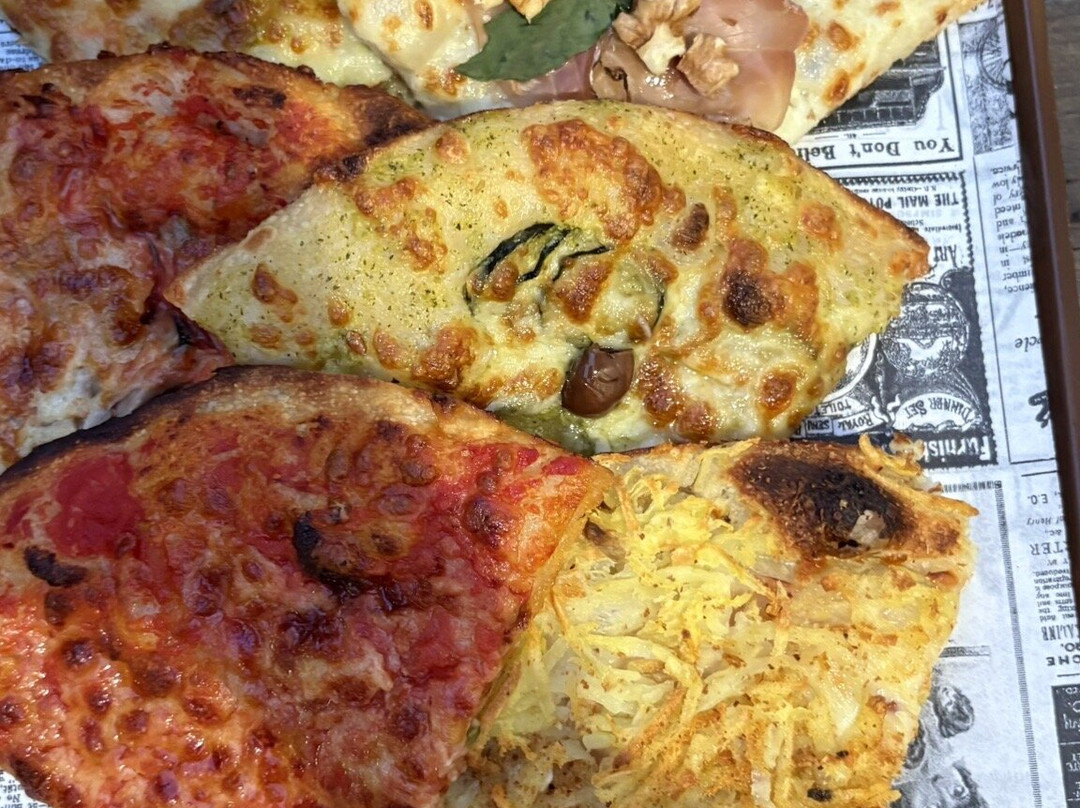 Autentica La Pizza Nel Ruoto