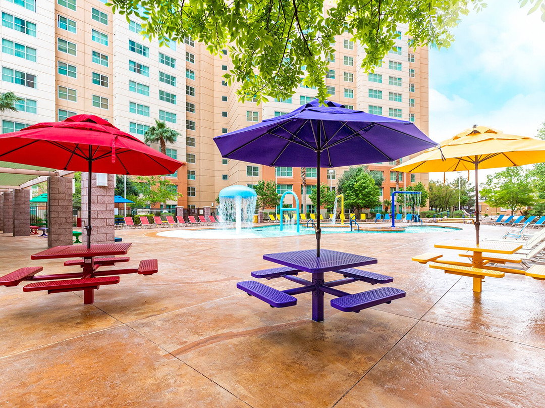 拉斯维加斯君怡酒店主图