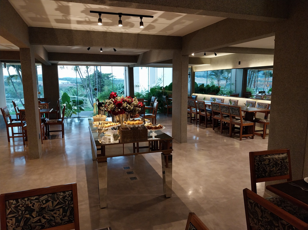 Serrano's Park Hotel主图