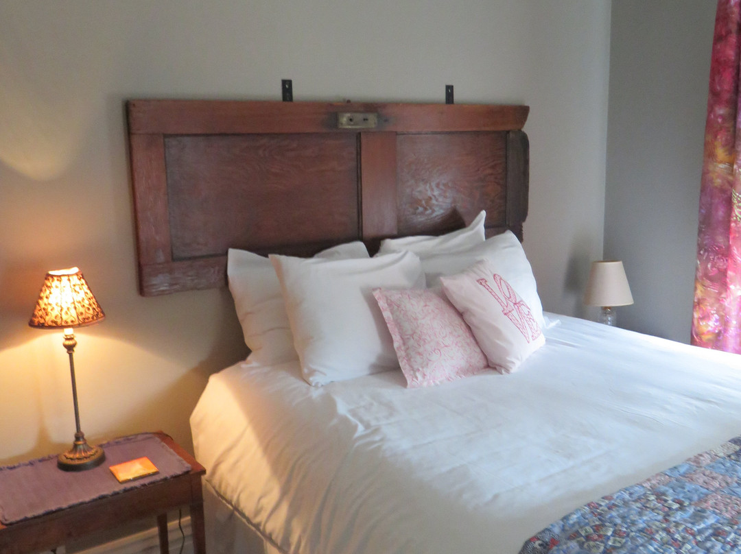 Inn on South 5th主图