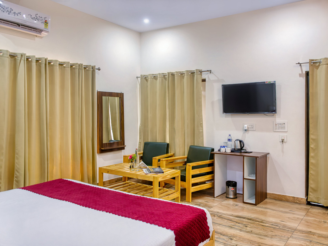 Karans Corbett Motel and Restaurant主图