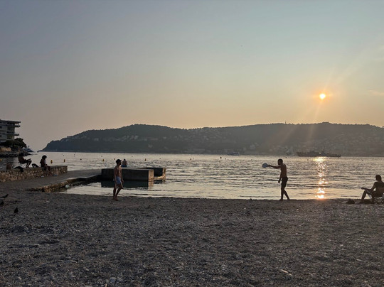 Plage de Passable-圣让卡弗尔拉必去景点