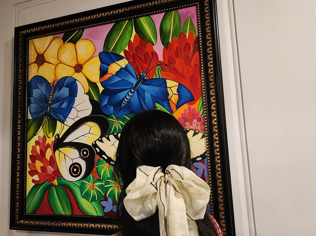 Mayfair Palm Beach Resort主图