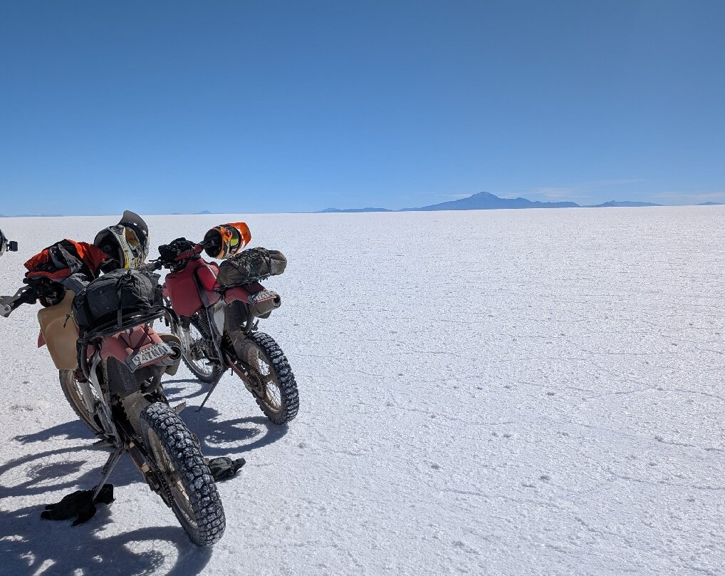 Uyuni Motorcycle Tours-乌尤尼必去景点
