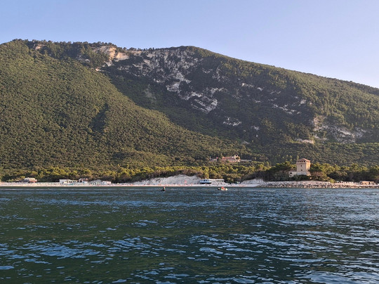 Model Nautica-努马纳必去景点