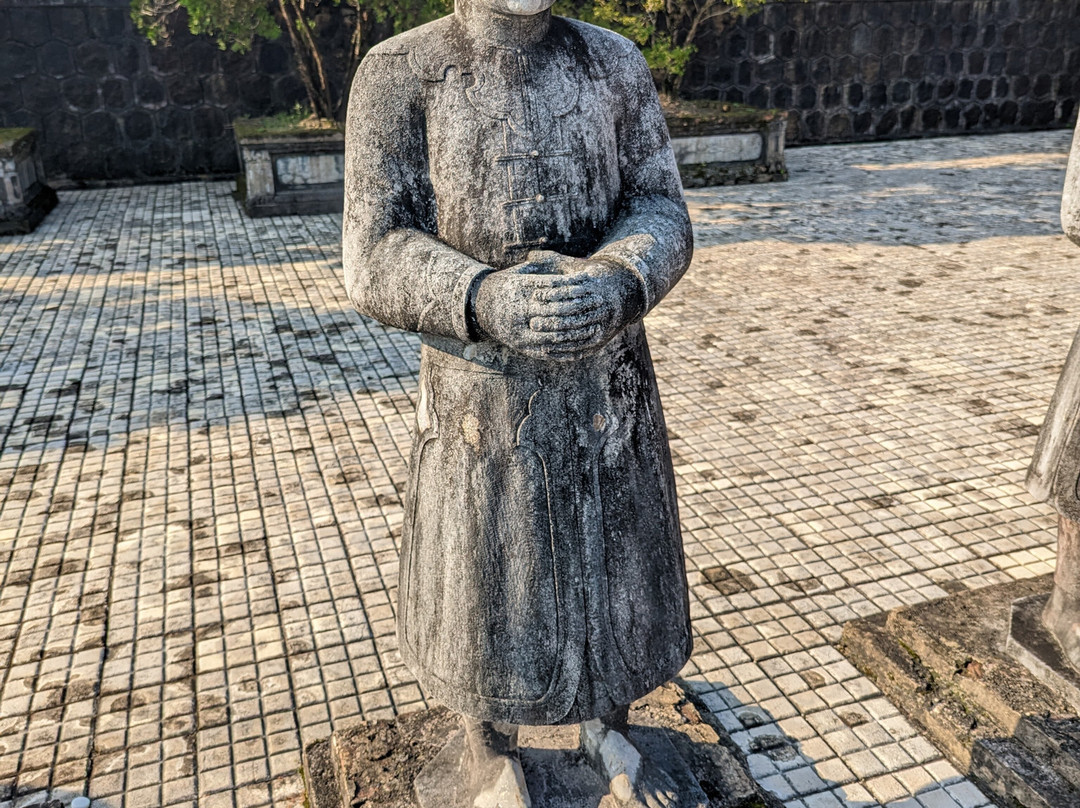 Imperial Tomb of Dong Khanh-顺化必去景点