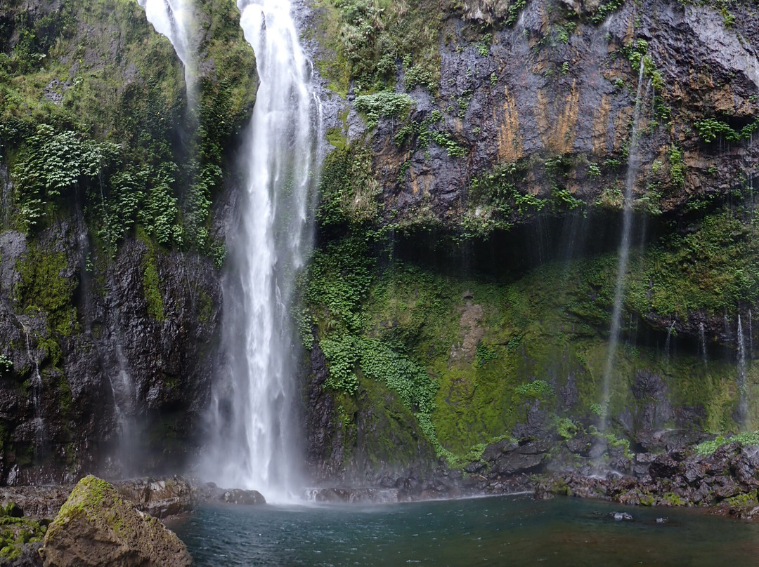 Savulelele Waterfalls-拉奇拉奇必去景点