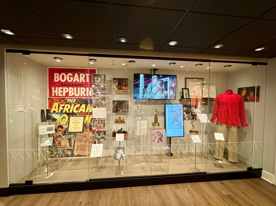 The Katharine Hepburn Cultural Arts Center-旧塞布鲁克必去景点