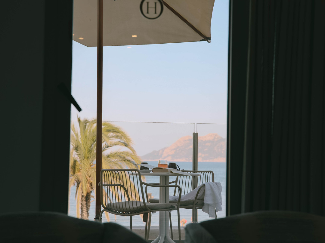 Hoposa Hotel Pollentia主图