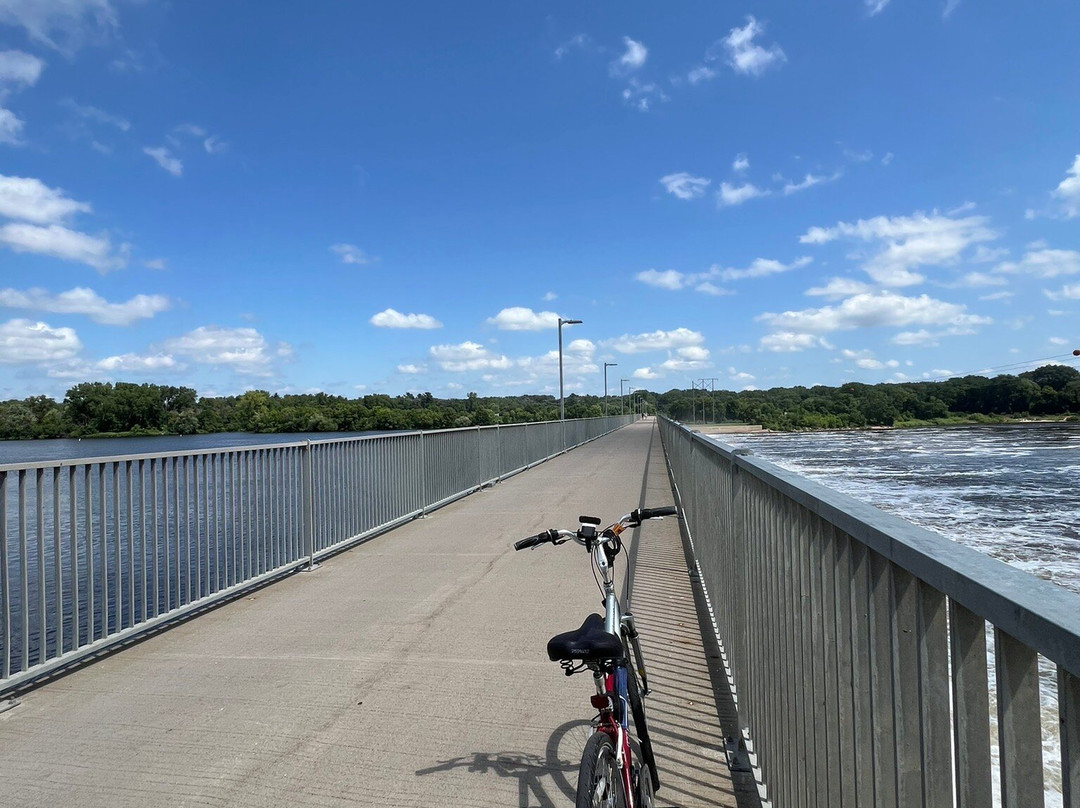 Coon Rapids Dam Regional Park-Brooklyn Park必去景点