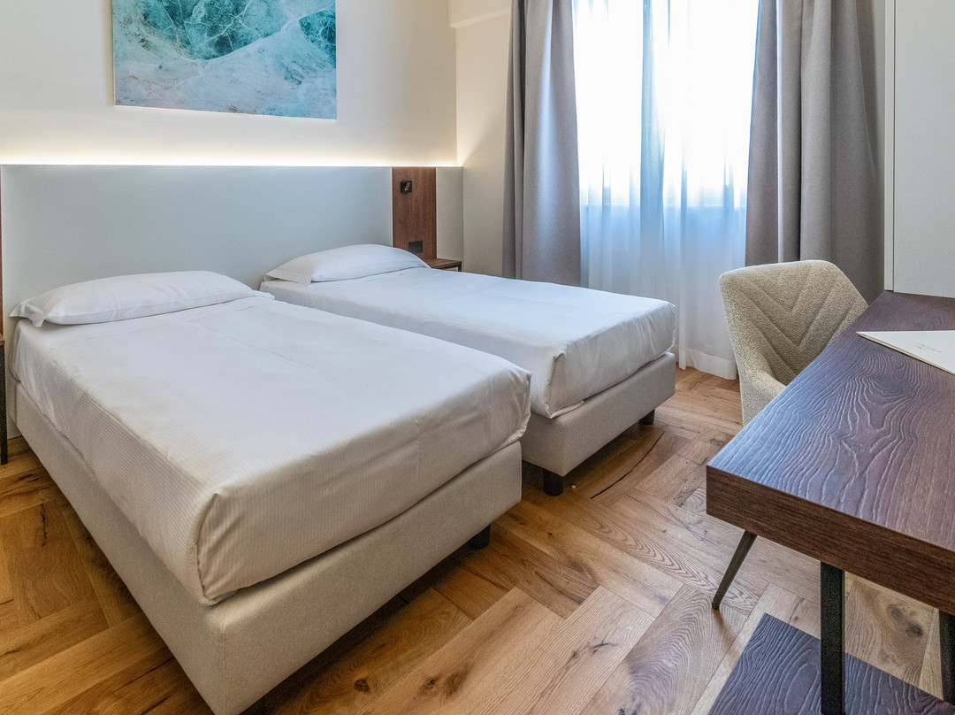 圣米歇尔酒店主图