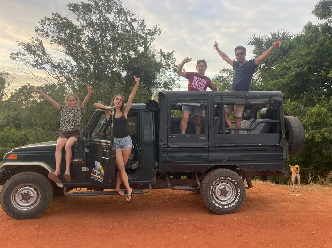 Rokmi Tours Sri Lanka-康提必去景点